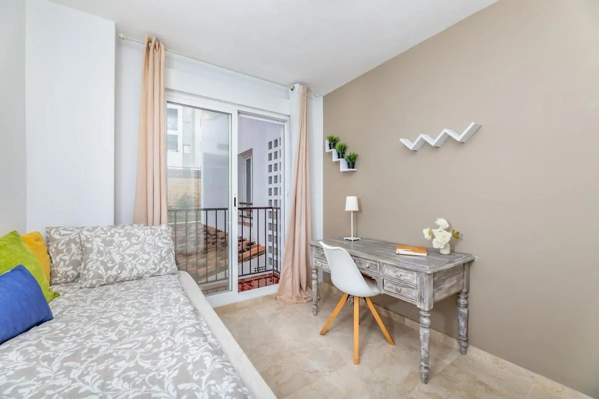 Coastal Escape & Sea Views By Hostlovers Manilva