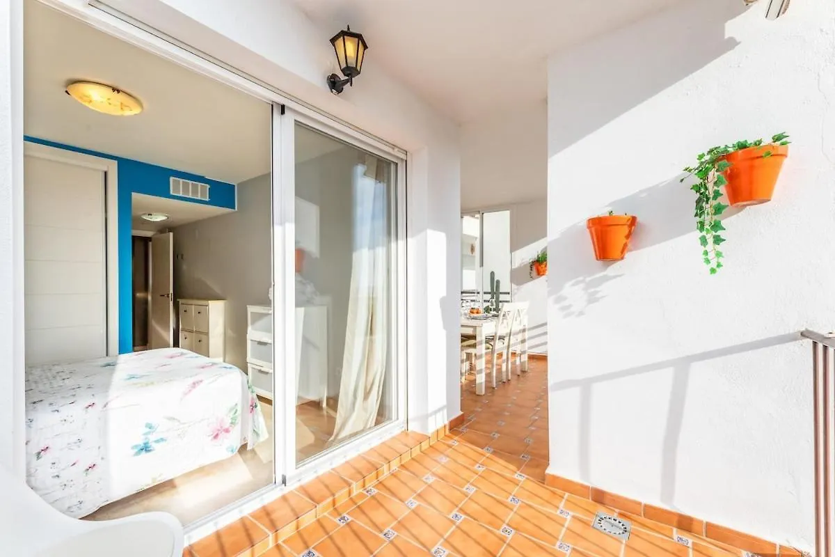Apartment Coastal Escape & Sea Views By Hostlovers Manilva Spain